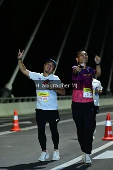 Runner Photo 2096719