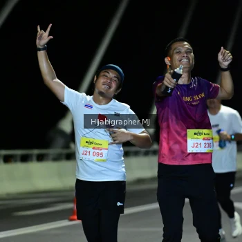 Runner Photo 2096737