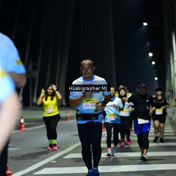 Runner Photo 2096751