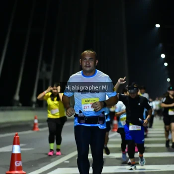Runner Photo 2096777