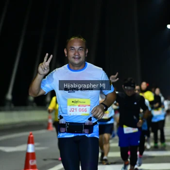Runner Photo 2096801