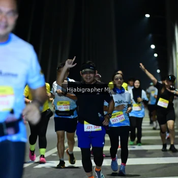 Runner Photo 2096810