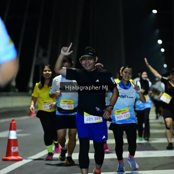 Runner Photo 2096820
