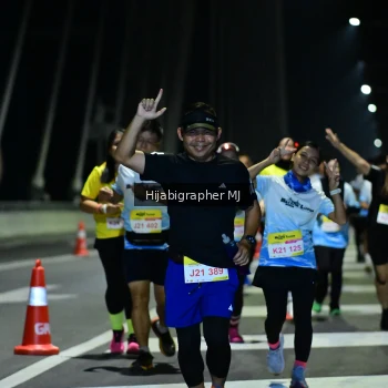 Runner Photo 2096823
