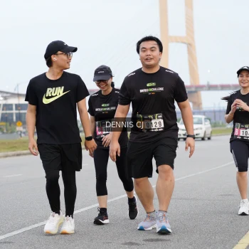 Runner Photo 2096975