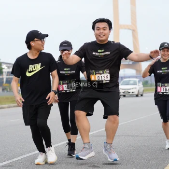 Runner Photo 2096987