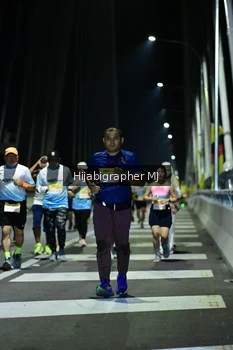 Runner Photo 2097057