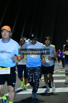 Runner Photo 2097090