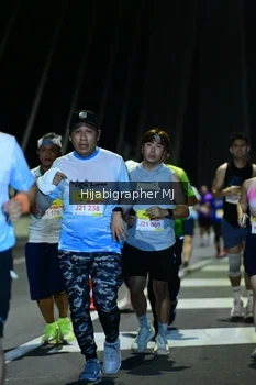 Runner Photo 2097107
