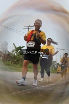 Runner Photo 2097111