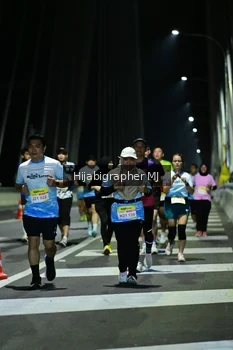 Runner Photo 2097440