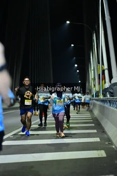 Runner Photo 2097819