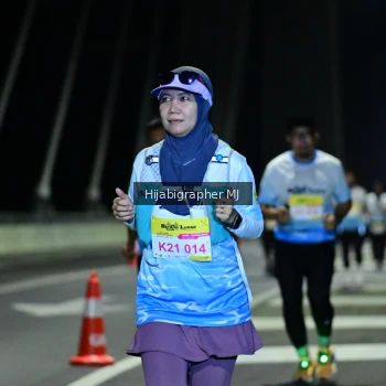 Runner Photo 2097877