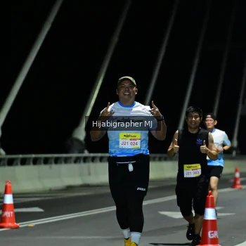 Runner Photo 2097990