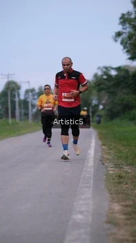 Runner Photo 2098046