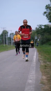 Runner Photo 2098078