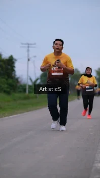 Runner Photo 2098171