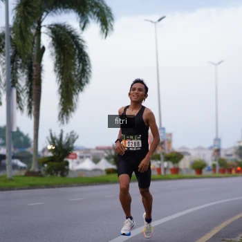 Runner Photo 2098641