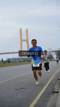 Runner Photo 2098648
