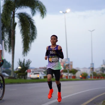 Runner Photo 2098679