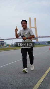 Runner Photo 2098765