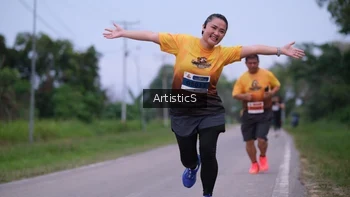 Runner Photo 2098892