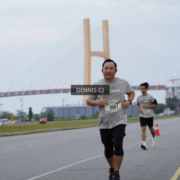 Runner Photo 2099084