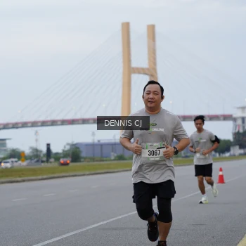 Runner Photo 2099093