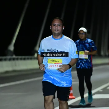 Runner Photo 2099150