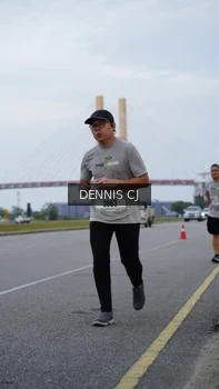 Runner Photo 2099429