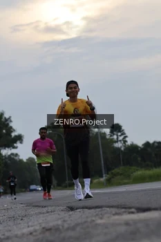 Runner Photo 2099447