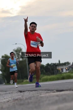 Runner Photo 2099627