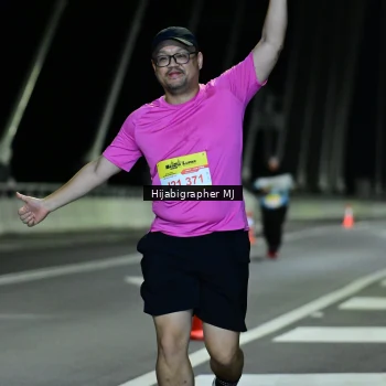 Runner Photo 2099717