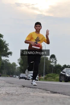 Runner Photo 2099843