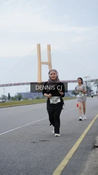 Runner Photo 2099848