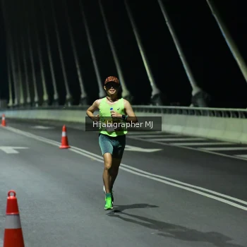 Runner Photo 2099998
