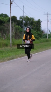 Runner Photo 2100000