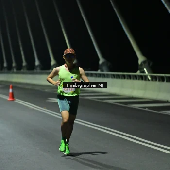 Runner Photo 2100009