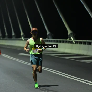 Runner Photo 2100012
