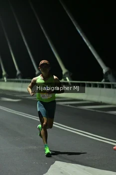 Runner Photo 2100032