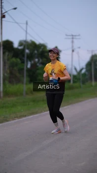 Runner Photo 2100059