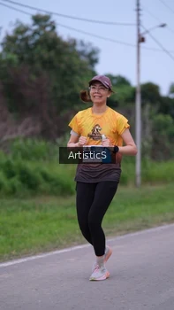 Runner Photo 2100065