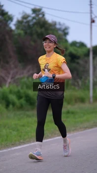Runner Photo 2100089