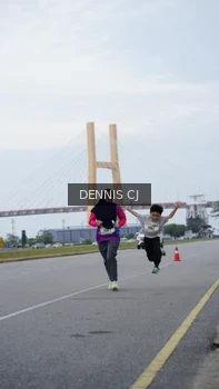 Runner Photo 2100094