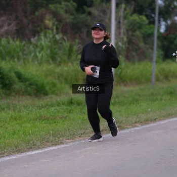Runner Photo 2100105