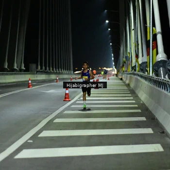 Runner Photo 2100266