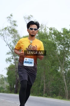 Runner Photo 2100311