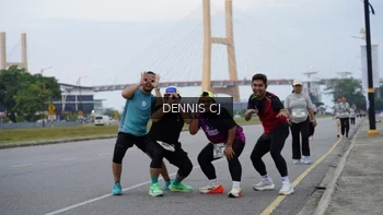 Runner Photo 2100336