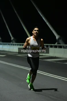 Runner Photo 2100391
