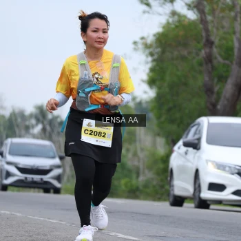 Runner Photo 2100428